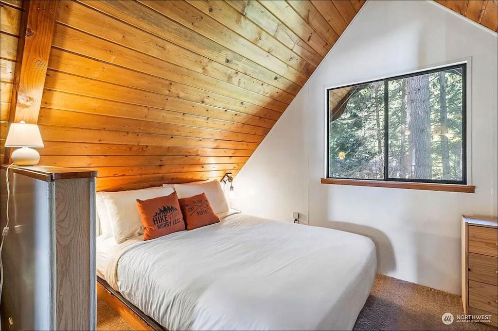New: Steps From White River Near Mount Rainier National Park Greenwater المظهر الخارجي الصورة